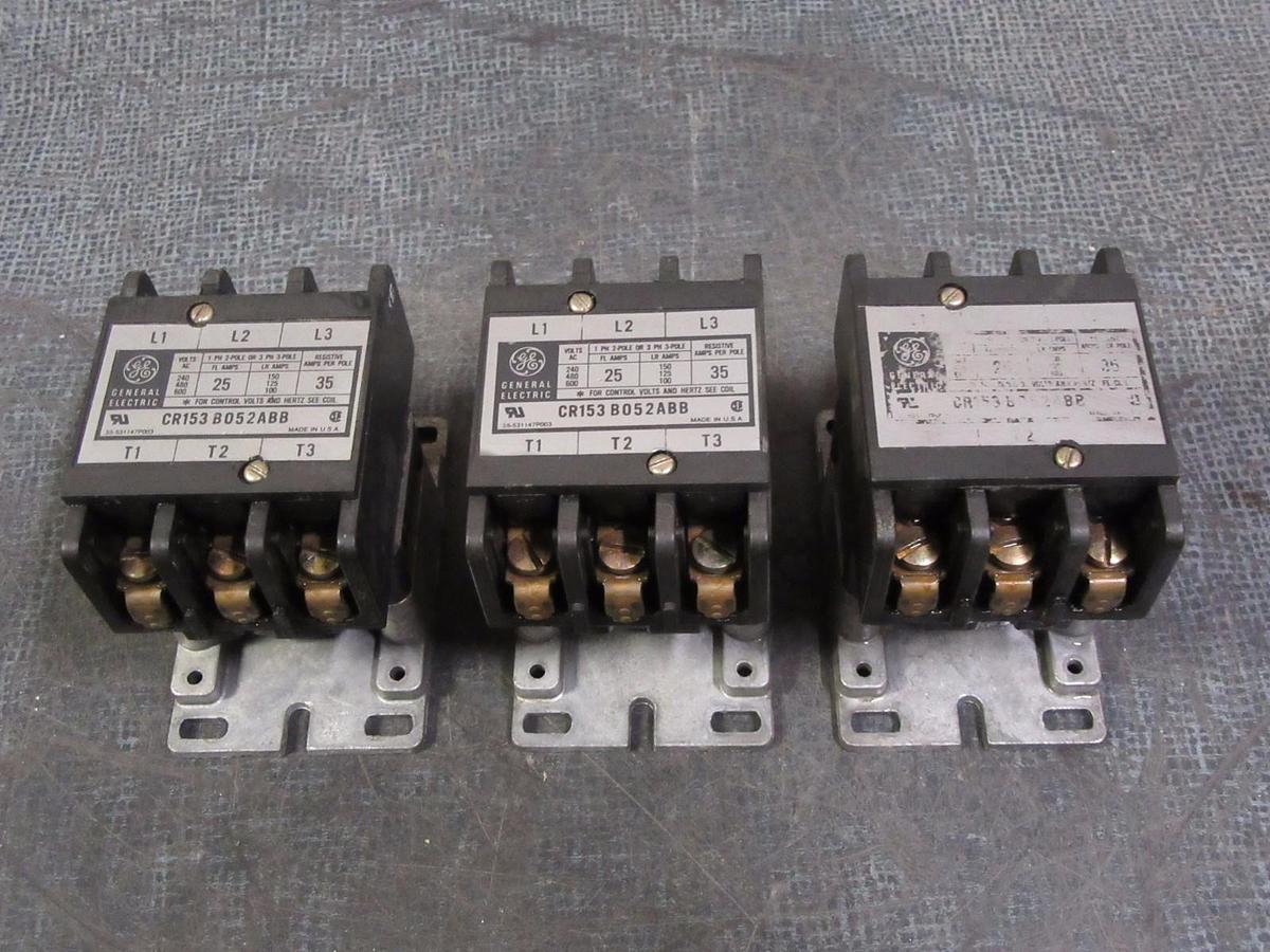 (1) GE CONTACTOR 25 AMP 35 RES 600V 3 PHASE 110-120V COIL MODEL: CR153B052ABB