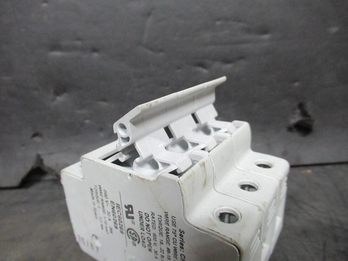 Used BUSSMANN FUSE HOLDER CHM3D 13/32"X1-1/2" 10X38 600 VOLT 30 AMP