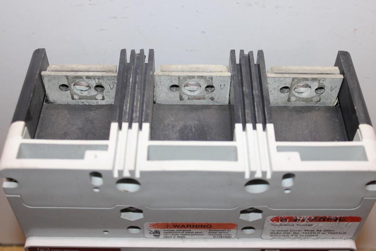 Used CUTLER HAMMER MOLDED CASE SWITCH LDB3600WK 600 AMP 3-POLE 600 VAC LDB-K