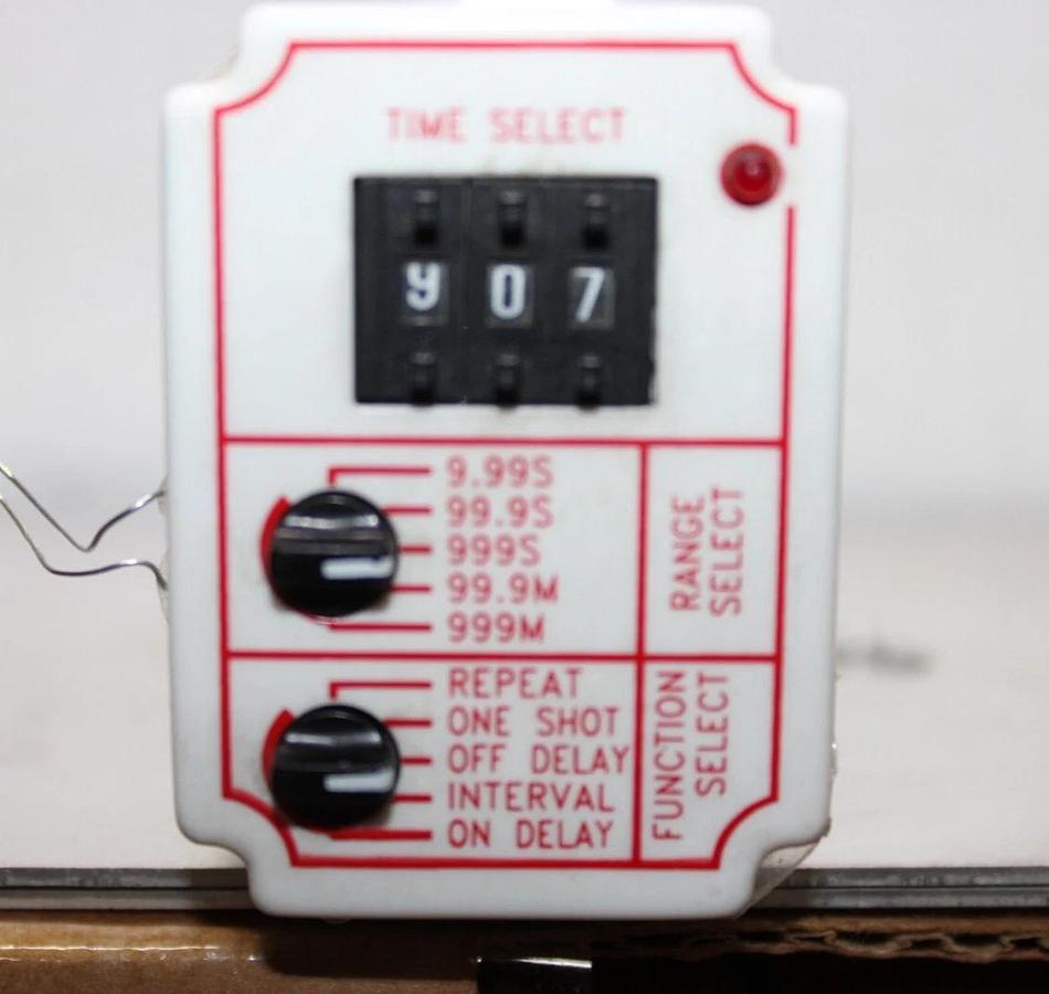 Used DAYTON TIME DELAY RELAY 6A855 0.05 SEC TO 999 MIN 120/240 VAC 10 AMP 1/3 HP