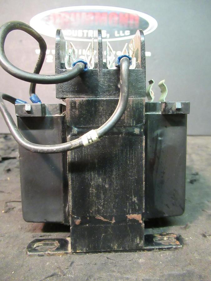 Used 0.01 KVA (10 VA) CUTLER HAMMER CONTROL TRANSFORMER 277/208 V 120 V C0100E3AFB