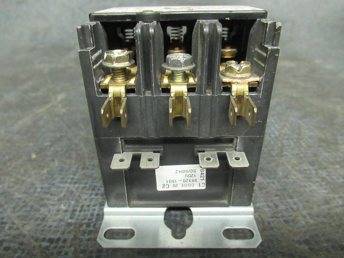 Used PRODUCTS UNLIMITED CONTACTOR 3100-30T828VB 25A 20HP 600V COIL: 120V