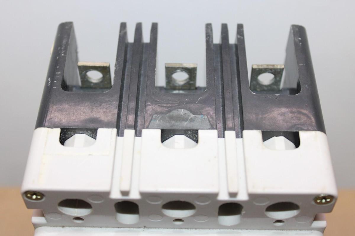 Used CUTLER HAMMER MOLDED CASE SWITCH FD3225K 225 AMP 600 VAC 3-POLE **WARRANTY**