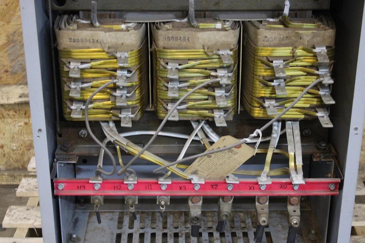 Used 45 kVA GE TRANSFORMER 9T23B3873 HIGH: 480V LOW: 208/120V 3-PHASE 60 HZ
