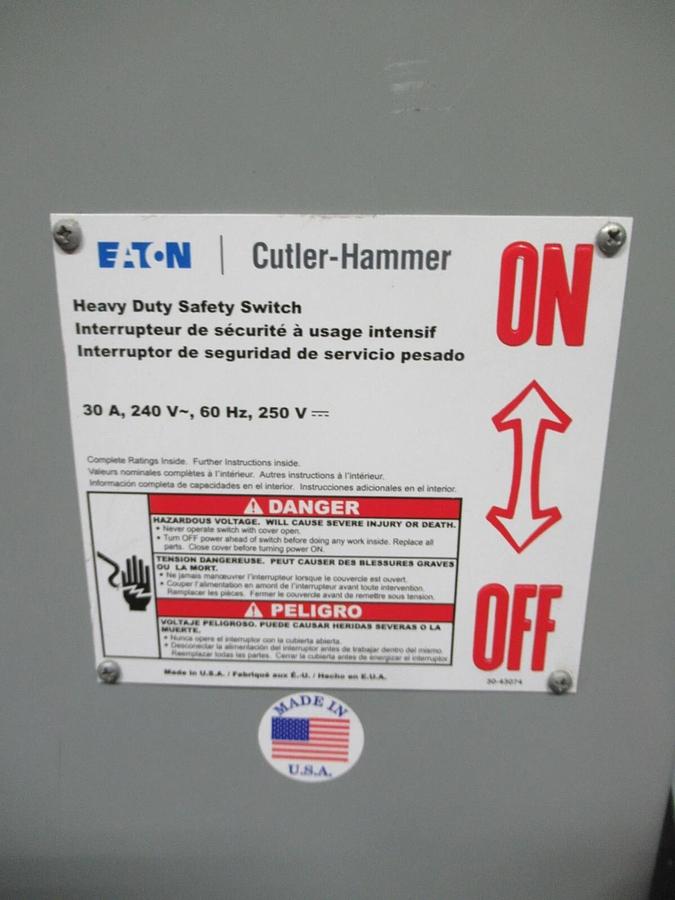 Used EATON HEAVY DUTY SAFETY DISCONNECT DH221FGK 240 VAC 30 AMP 7.5 HP 2-POLE