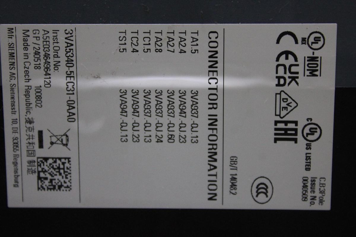 SIEMENS CIRCUIT BREAKER 3VA4130-4ED34-0AA0 30 AMP 600 VAC 3-POLE