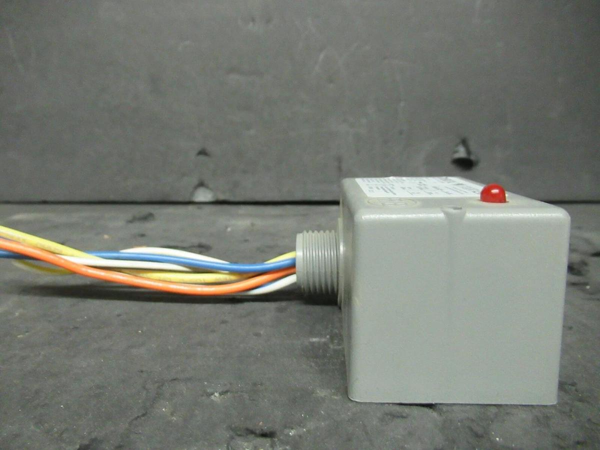Used FUNCTIONAL DEVICES INC. ENCLOSED PRE-WIRED RELAY RIBU1C RIB 120 V SMOKE CONTROL