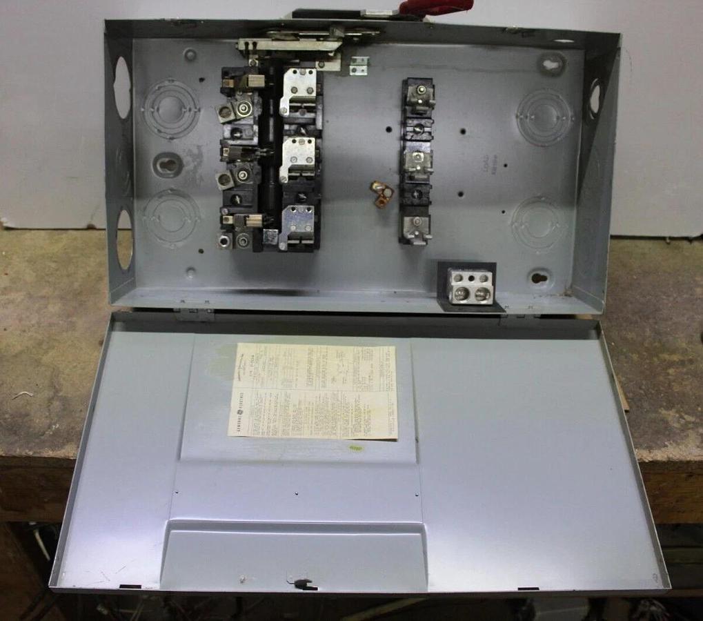 Used GENERAL ELECTRIC HEAVY DUTY DISCONNECT SWITCH TH4324 200 AMP 240 VAC *WARRANTY*