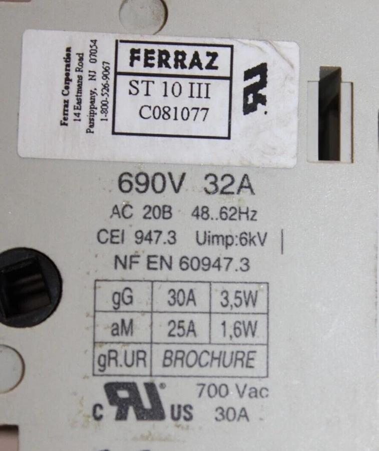 Used FERRAZ FUSE HOLDER ST-10-11 700 VOLT 30 AMP 3-POLE **WARRANTY INCLUDED**
