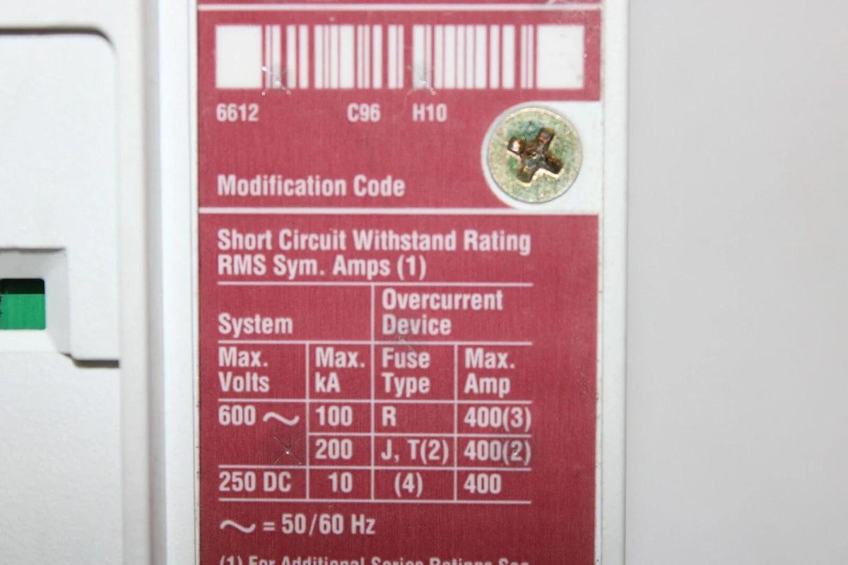 Used CUTLER-HAMMER MOLDED CASE SWITCH LD3600KW 3-POLE 600 AMP 600 VAC KD-K