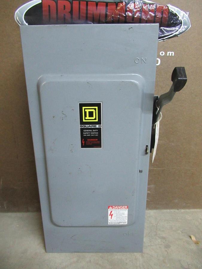 Used SQUARE D SAFETY SWITCH D324N SER. E3 TYPE 1 ENCL. 200 AMP 50 HP 240 VAC 3-POLE