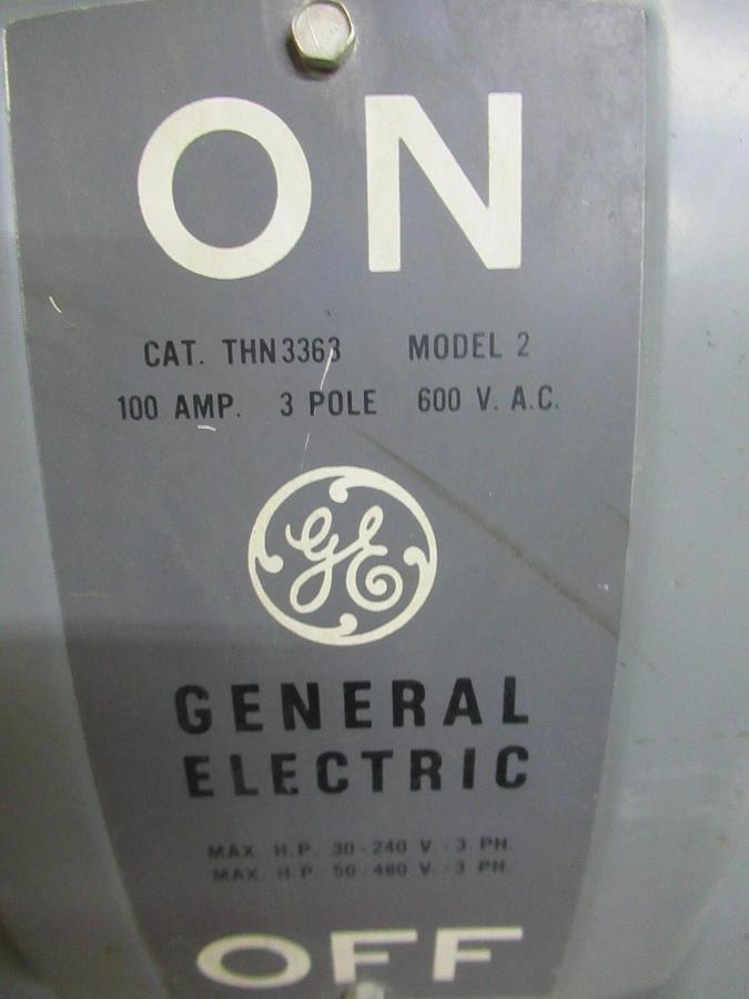 Used GE ENCLOSED SAFETY SWITCH THN3363 MODEL: 2 100 AMP 3-POLE 600 VAC 50 HP