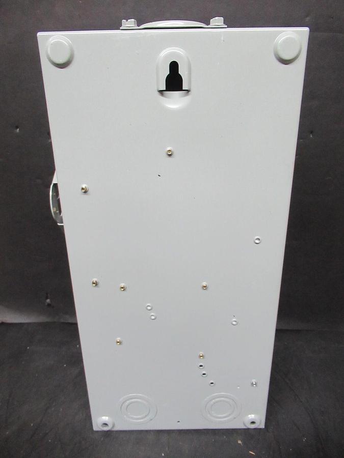 NEW IN BOX EATON HEAVY DUTY SAFETY SWITCH DH221FRK 30 AMP 240 VAC 2-POLE