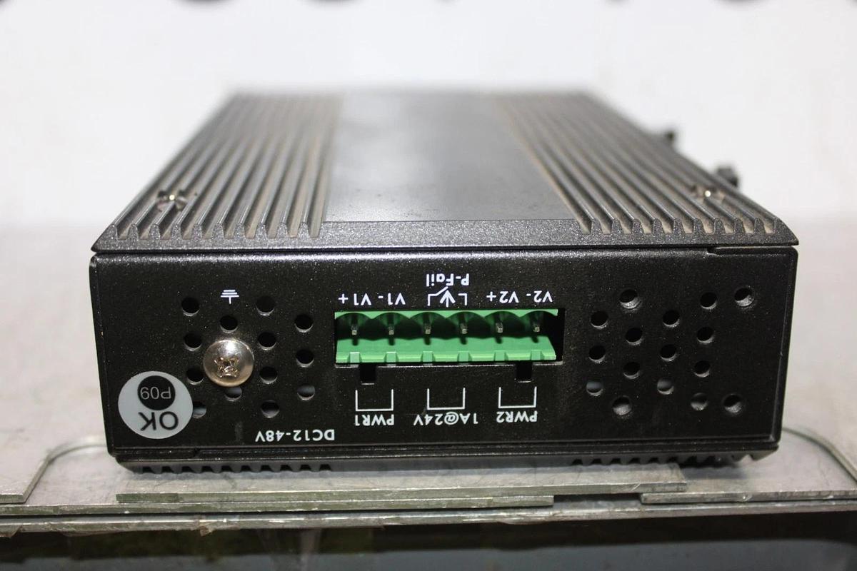 Used ADVANTECH 5-PORT UNMANAGED ETHERNET SWITCH EKI-2525 48 VDC **WARRANTY**