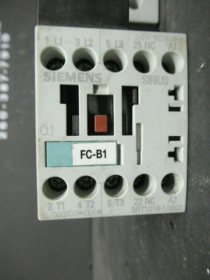 Used SIEMENS MANUAL MOTOR START 3RV1021-1KA10 600 VAC 12 AMP 10 HP