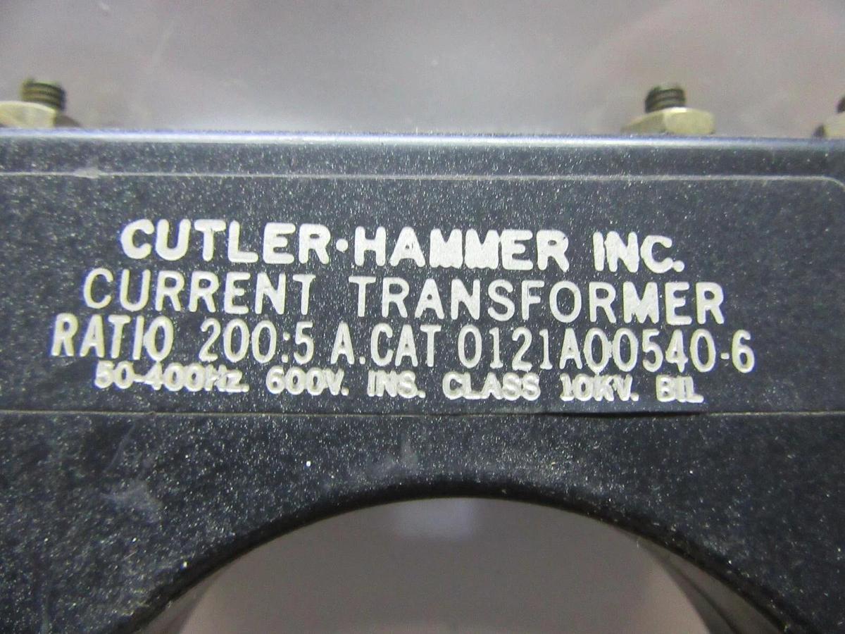 Used VUTLER HAMMER CURRENT TRANSFORMER 0121A00540-6 200:5A 50-400 HZ