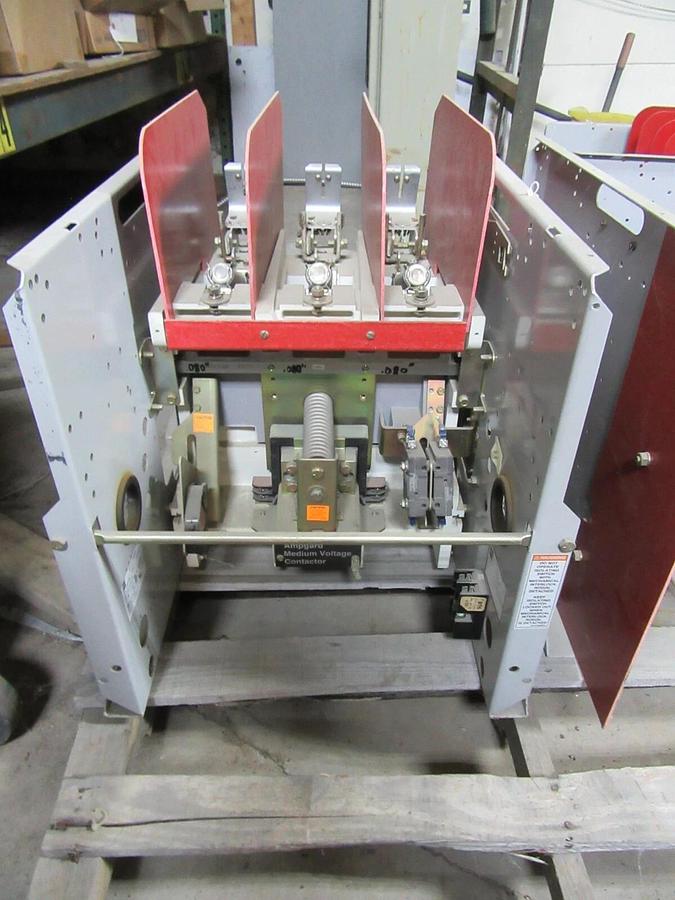 Used CUTLER HAMMER SMAN3FN4E1-P1 / SJS50VW430 MODEL C CONTACTOR 360 AMP 4160 VOLTS