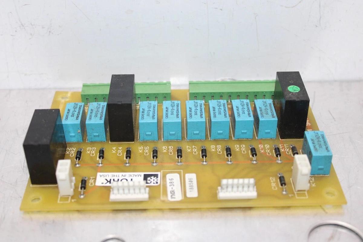 Used YORK HVAC CHILLER RELAY CIRCUIT BOARD 031-01093C00 **WARRANTY INCLUDED**