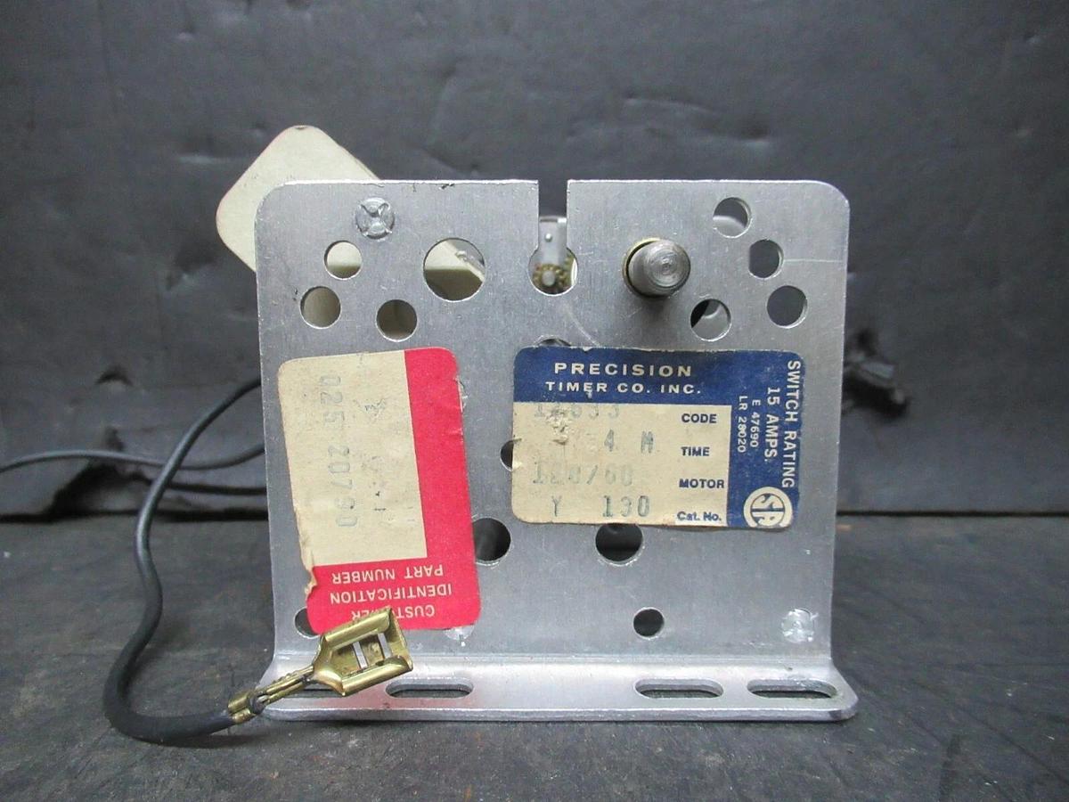 Used JOHNSON CONTROLS PRECISION 4-MINUTE TIMER 025-20790 120 VOLT 15 AMP **WARRANTY**