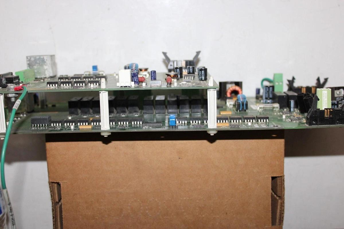 Used ACTIVE POWER SYSTEM I/O & DAUGHTER BOARD 30115-03 REV. E 30114 30127-04 30126-E
