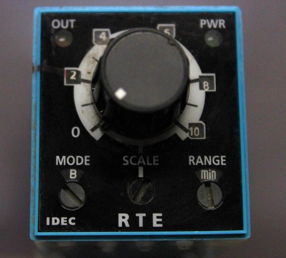 Used IDEC ELECTRONIC TIMER RTC-P1AF20 240 VAC 10 AMP **WARRANTY INCLUDED**