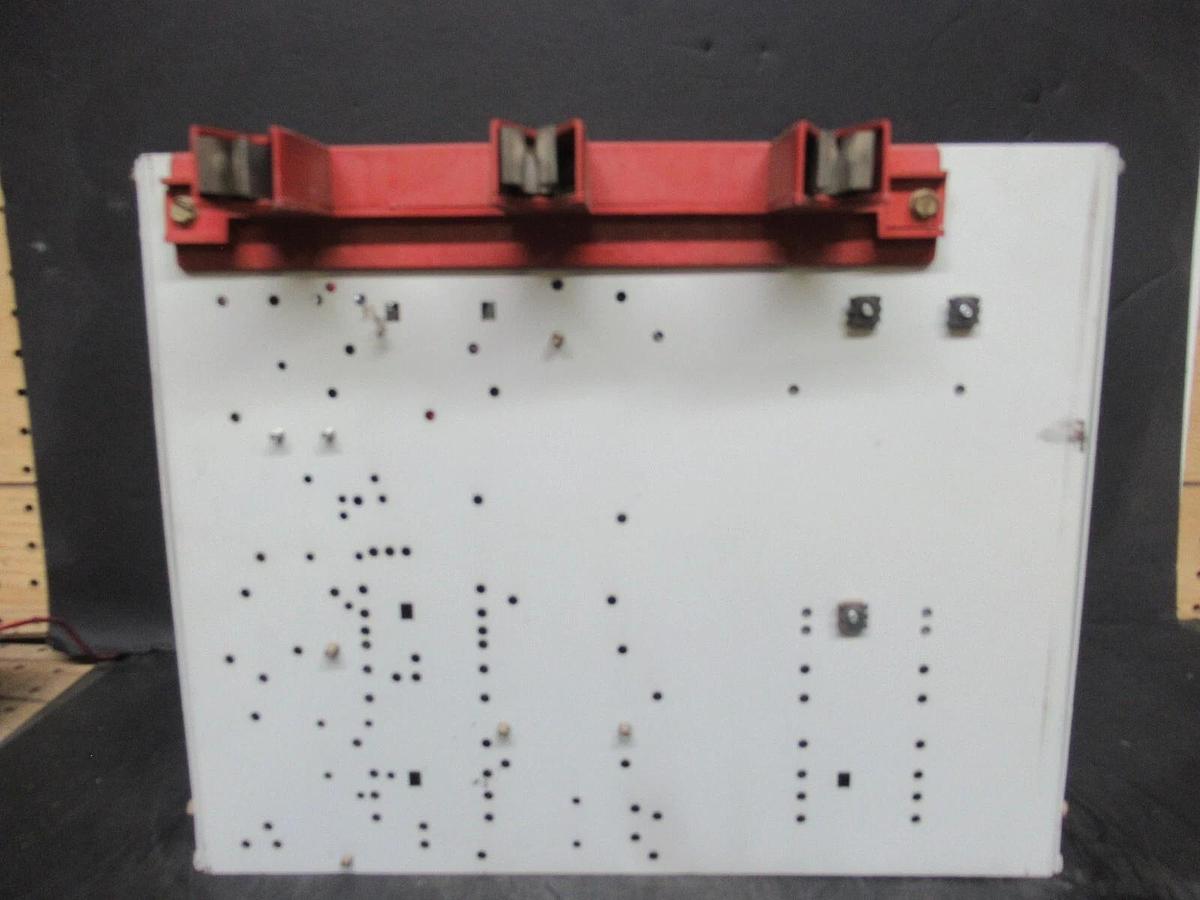 Used CUTLER HAMMER MOTOR CONTROL BUCKET 12" NEMA SIZE 1 STARTER 600 V 7 AMP BREAKER