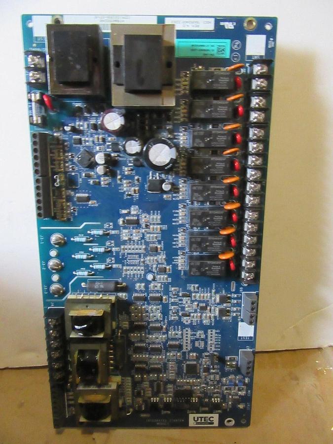 Used CARRIER / UTEC CHILLER INTEGRATED STARTER MODULE CEPL130259-07-R 19XR04012203