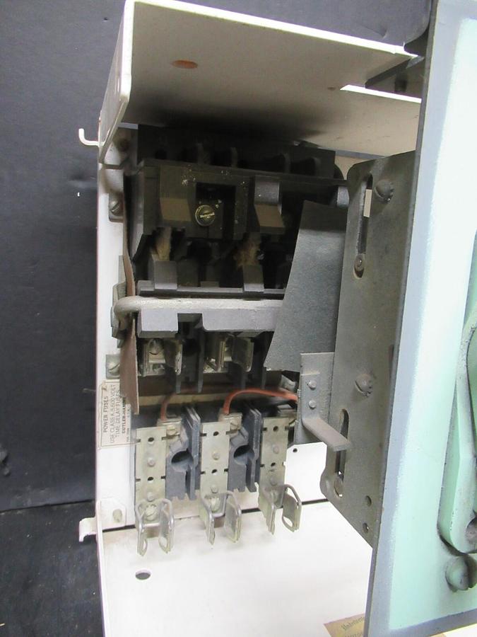 Used CUTLER HAMMER MOTOR CONTROL BUCKET 12" CHASIS 600 V NO BREAKER / STARTER W/ DOOR