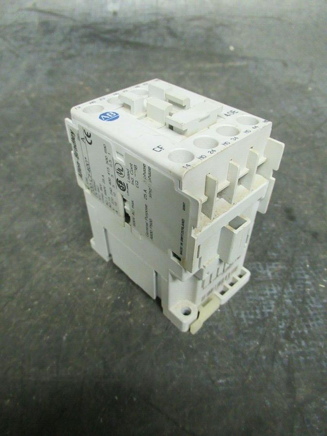 Used 25 AMP ALLEN BRADLEY CONTACTOR 700-CF400* 600 VAC 3 POLE **WARRANTY**