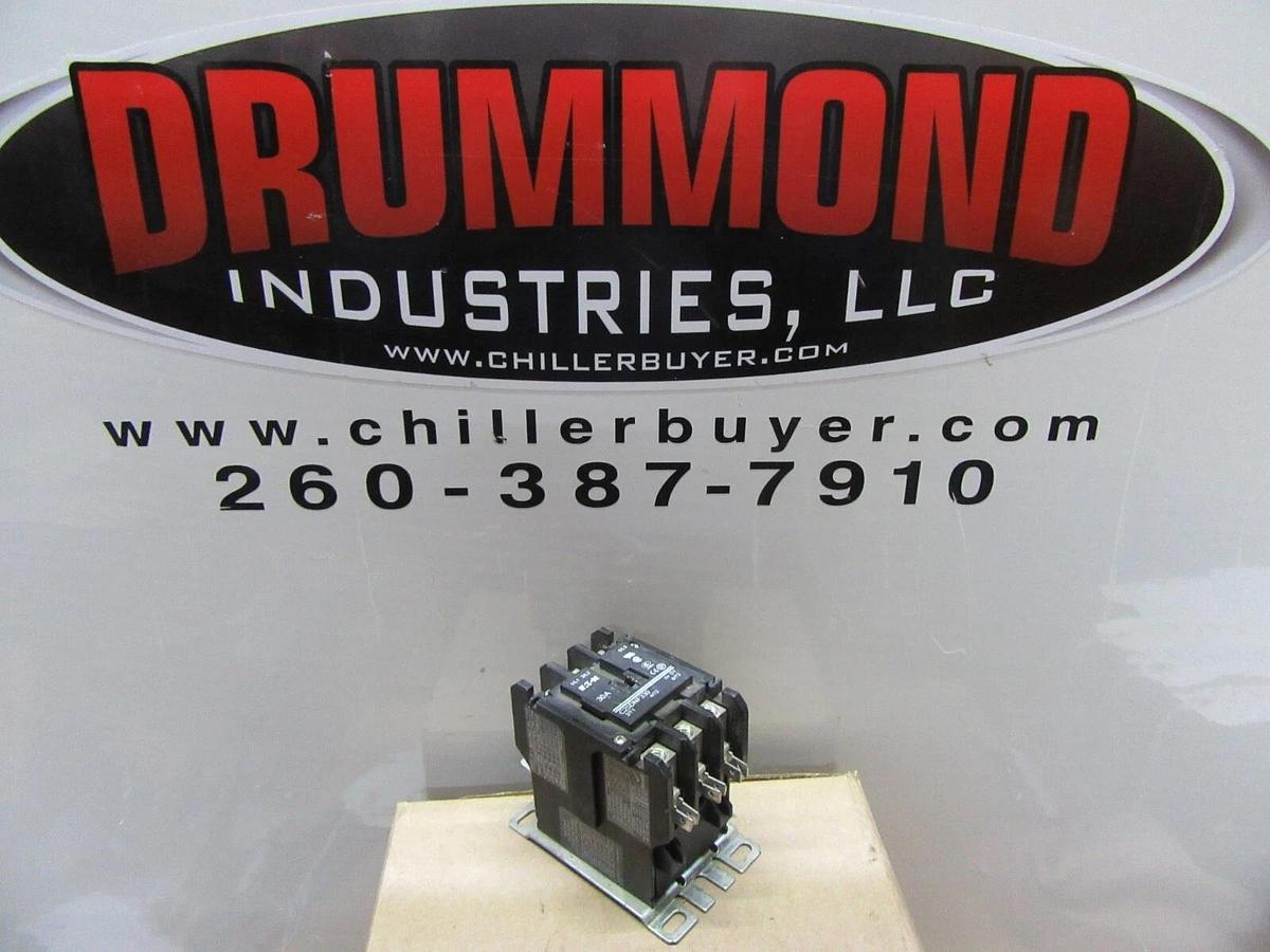 Used EATON CONTACTOR C25DNF330 30 AMP 600 VAC 3-POLE 3-PHASE COIL: 110/120 VOLT