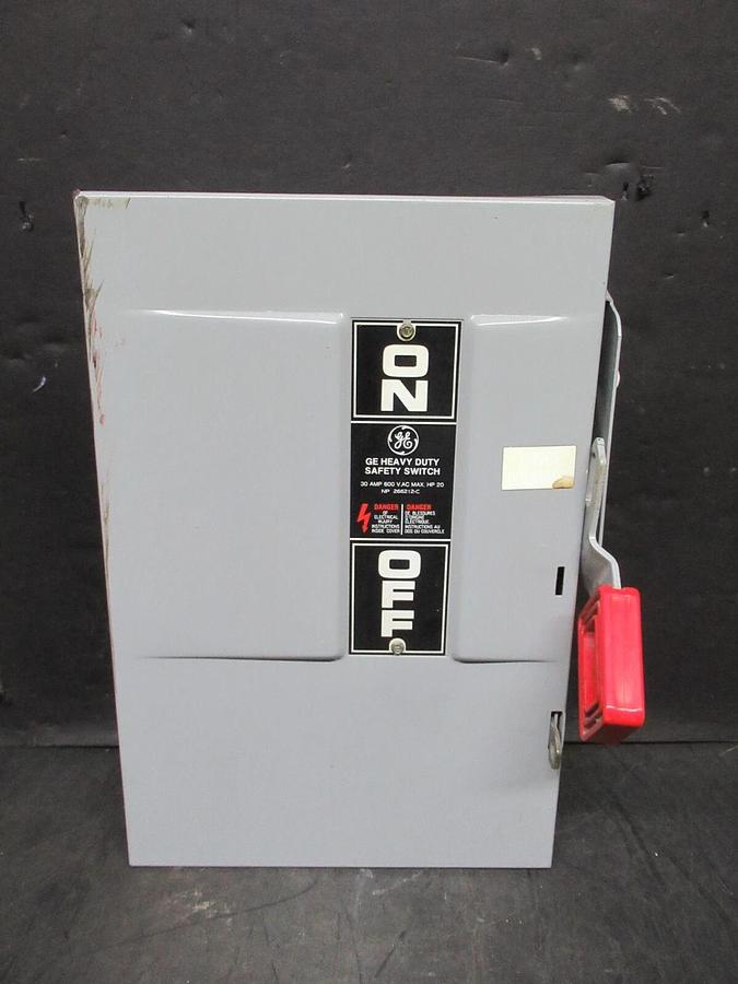 Used GE TYPE 1 ENCLOSED SAFETY SWITCH TH3361 MODEL: 7 30 AMP 600 VAC 20 HP *WARRANTY*