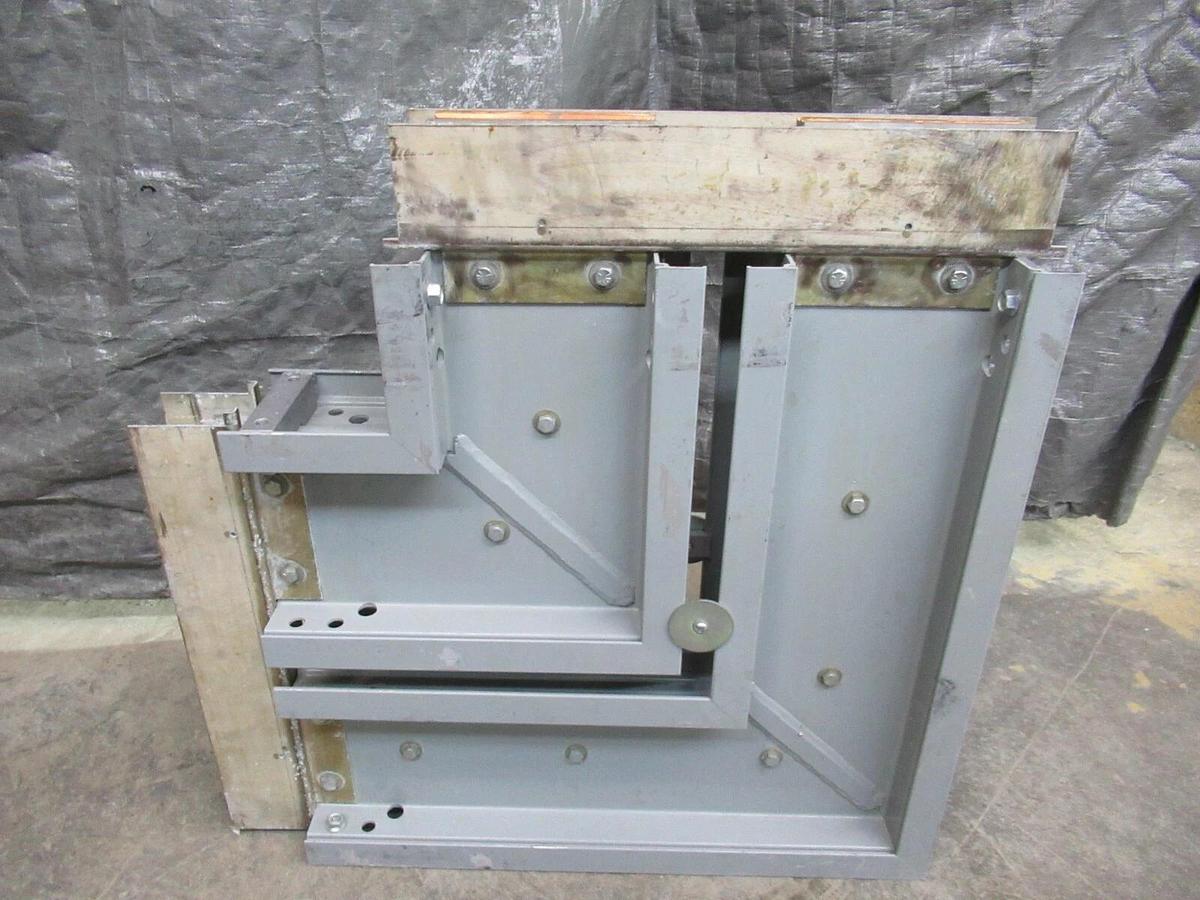 Used 4000 AMP GE SPECTRA SERIES FLATWISE 90° BUSWAY ELBOW 92867 600 V 3 PH 3 W W/G