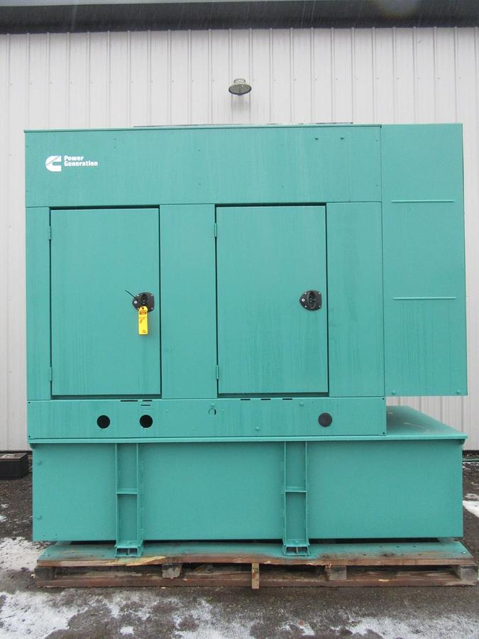 Used 40 KW DIESEL GENERATOR CUMMINS 120/240V B3.9-G2 ENCLOSED RECONNECTABLE VIDEO