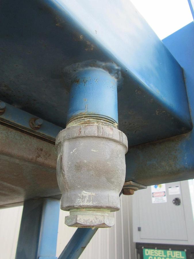 Used 2 HP MODINE REMOTE RADIATOR / FAN COIL SP08423 2.5"/2.5" IN/OUT 200/208 V 3 PH