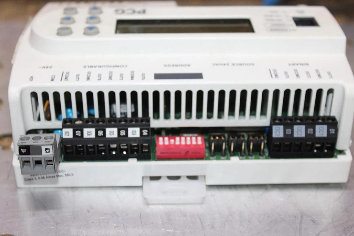 Used JOHNSON CONTROLS PCG PROGRAMMABLE LOGIC CONTROLLER FX-PCG1621-1