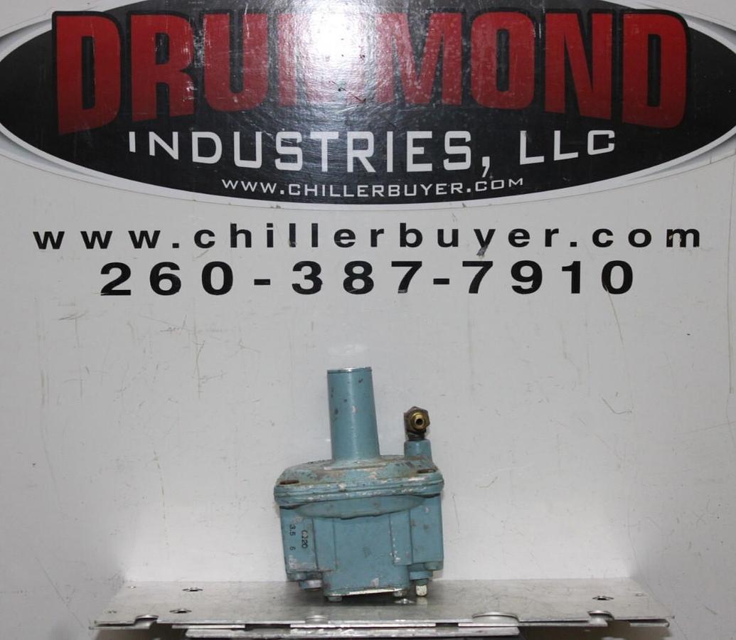 Used MAXITROL NATURAL GAS LPG VAPOR REGULATOR IMP-53 ADJUSTABLE STRAIGHT FLOW NPT