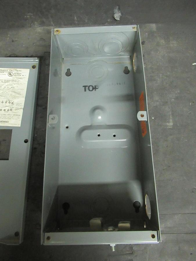 Used SQUARE D CIRCUIT BREAKER ENCLOSURE NEMA 1 100 AMP MAX 240 VAC 3 PHASE QO3100BN