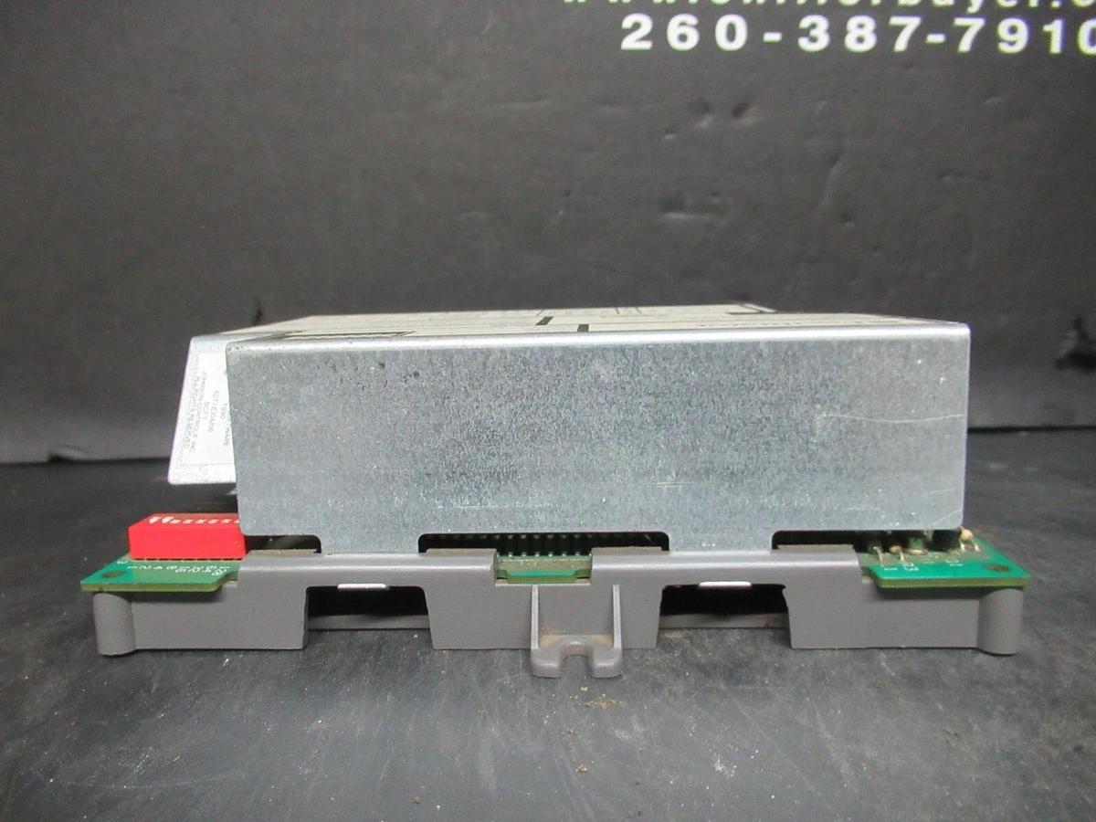 Used JOHNSON CONTROLS FACILITOR HVAC CONTROLLER FA-VAV111-1 REV. B 24 VAC 2 AMP