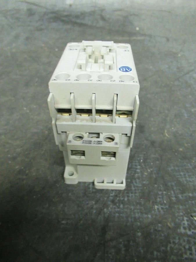 Used 25 AMP ALLEN BRADLEY CONTACTOR 700-CF400* 600 VAC 3 POLE **WARRANTY**