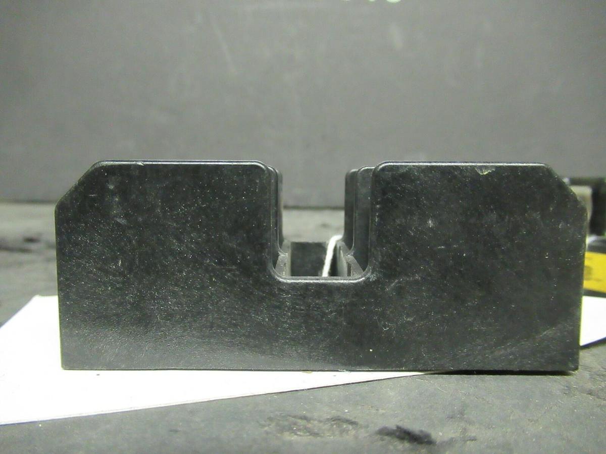Used LOT OF 2 BUSSMAN FUSE HOLDER BM6032 FOR 30 AMP 600 V FUSES **WARRANTY**