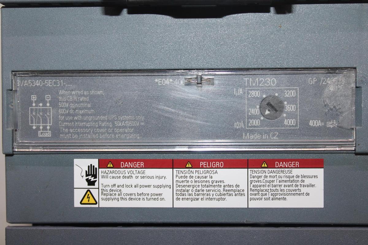 SIEMENS CIRCUIT BREAKER 3VA4130-4ED34-0AA0 30 AMP 600 VAC 3-POLE
