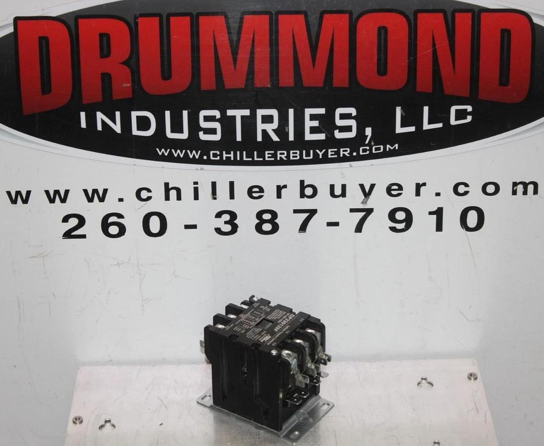Used IRP CONTACTOR DP330120F 30 AMP 3-POLE 600 VAC 3-PHASE COIL: 120 V