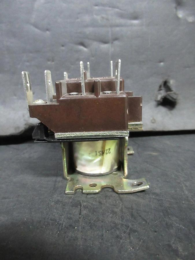 Used ESSEX CONTACT RELAY 91-291016-29300 125/250 VOLT 1/2 HP COIL: 120 VOLT