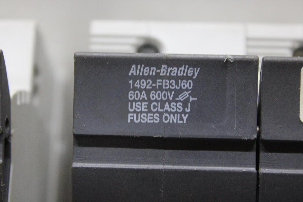 Used FERRAZ SHAWMUT FUSEHOLDER 60608R 600 VOLT 60 AMP 3-POLE FOR CLASS R FUSES