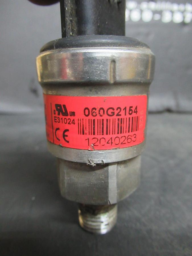 Used YORK DANFOSS PRESSURE TRANSDUCER 025-29139-001 400 PSIS 5 VDC **WARRANTY**