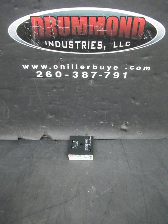 Used ABB / SSAC SOLID STATE TIMER TSX241100 TIME DELAY: 100 SEC 120 VAC 1 AMP