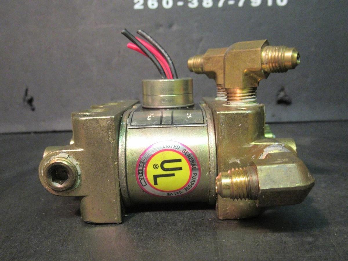 Used SKINNER ELECTRIC 4-WAY SOLENOID VALVE V955BX15 60 VOLT 20 WATT 225 PSI