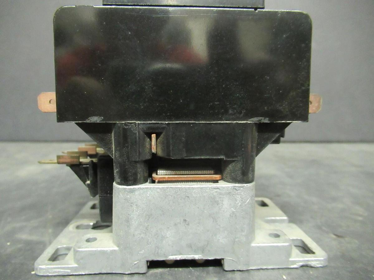 Used GE CONTACTOR CR353AD3AH1 SER. A  600 VAC 40 AMP 50 AMP/RES **WARRANTY!**