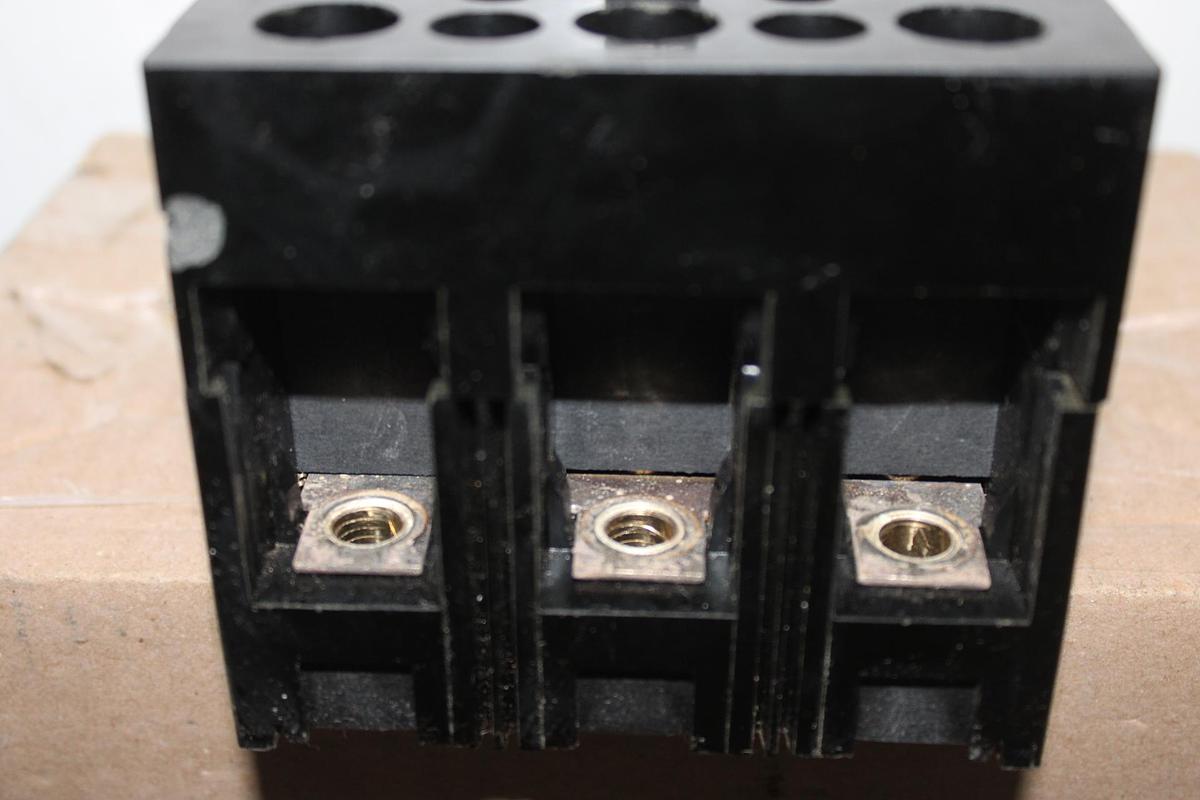 Used ITE CIRCUIT BREAKER FJ3-B225 225 AMP 600 VAC 3-POLE