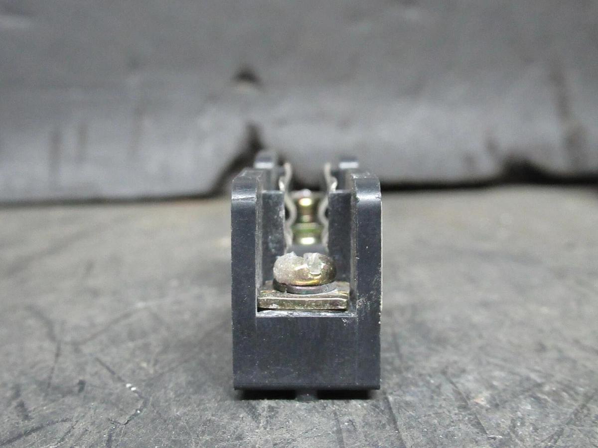 Used (LOT OF 2) YOSHIDA SINGLE FUSE LUG FHU-15 250 VOLT 15 AMP **WARRANTY INCLUDED**